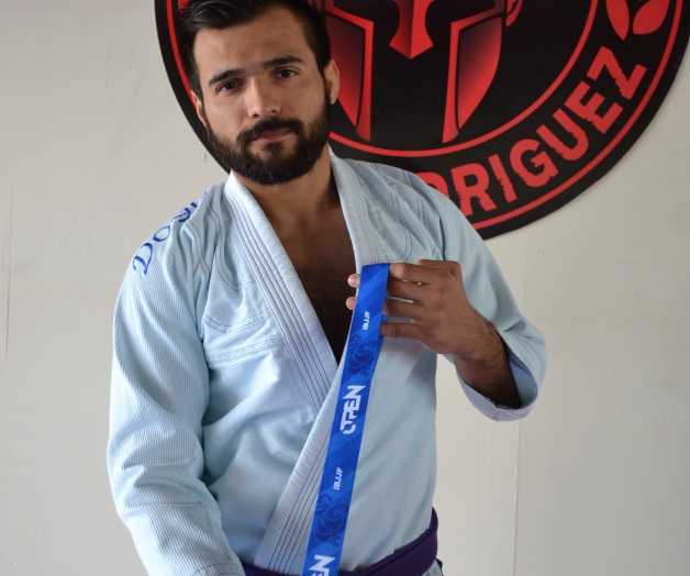 ¡SE BAÑA EN ORO! Jorge Rodríguez no falló en casa ¡SE BAÑA EN ORO! Jorge Rodríguez no falló en casa